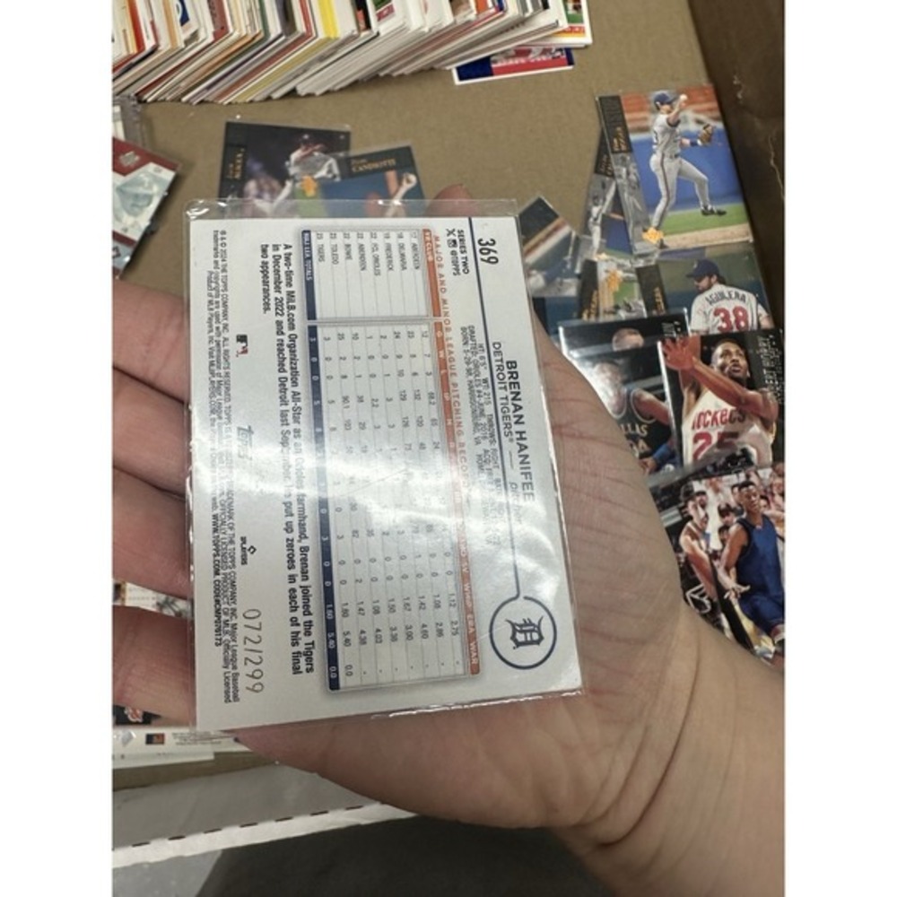 Unsearched Vintage Sports Cards Early 90's Football Basketball Baseball Random - Picture 7 of 11